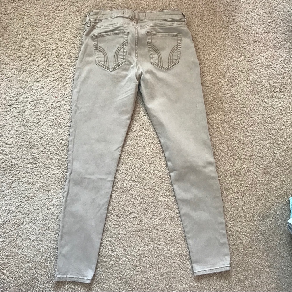 Low-Rise Super Skinny Jean